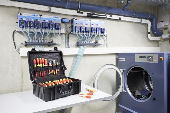 Afbeelding - https-www-ez-catalog-nl-Asset-c25a6235548a477a86d578301adcf859-ImageFullSize-Im-9300702-Competence-XL-electric-01-jpg